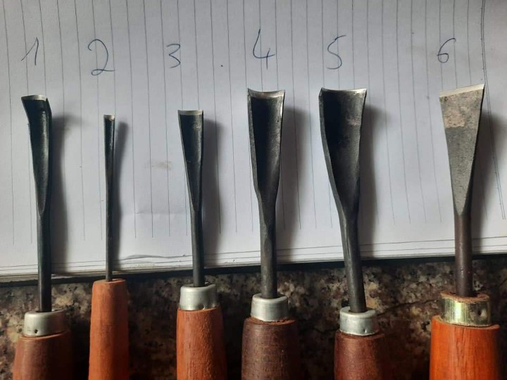 1 cây đục bonsai đục cây cảnh đục sáo diều đục gỗ đục điêu khắc đục mài sắc tra cán gỗ nghiến chất liệu thép tôi