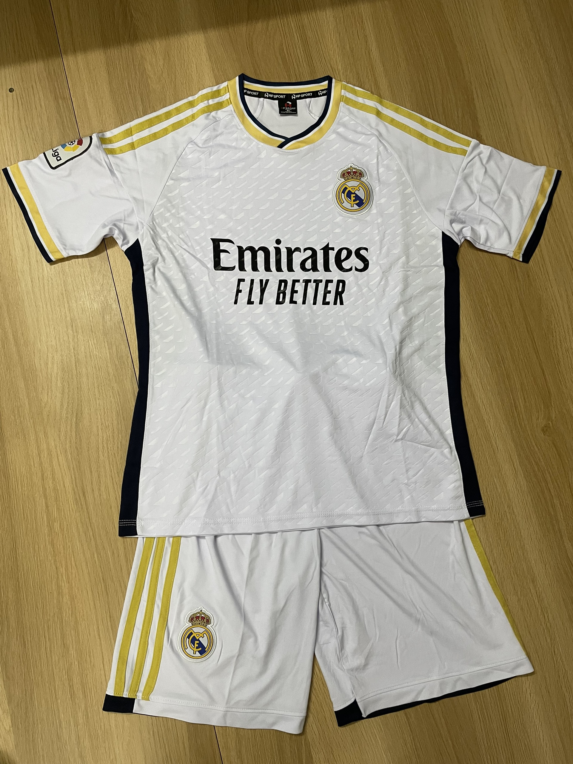Bộ quần áo bóng đá unisex CLB Real Madrid - Set thể thao màu trắng vải thun lạnh co giãn thoải mái