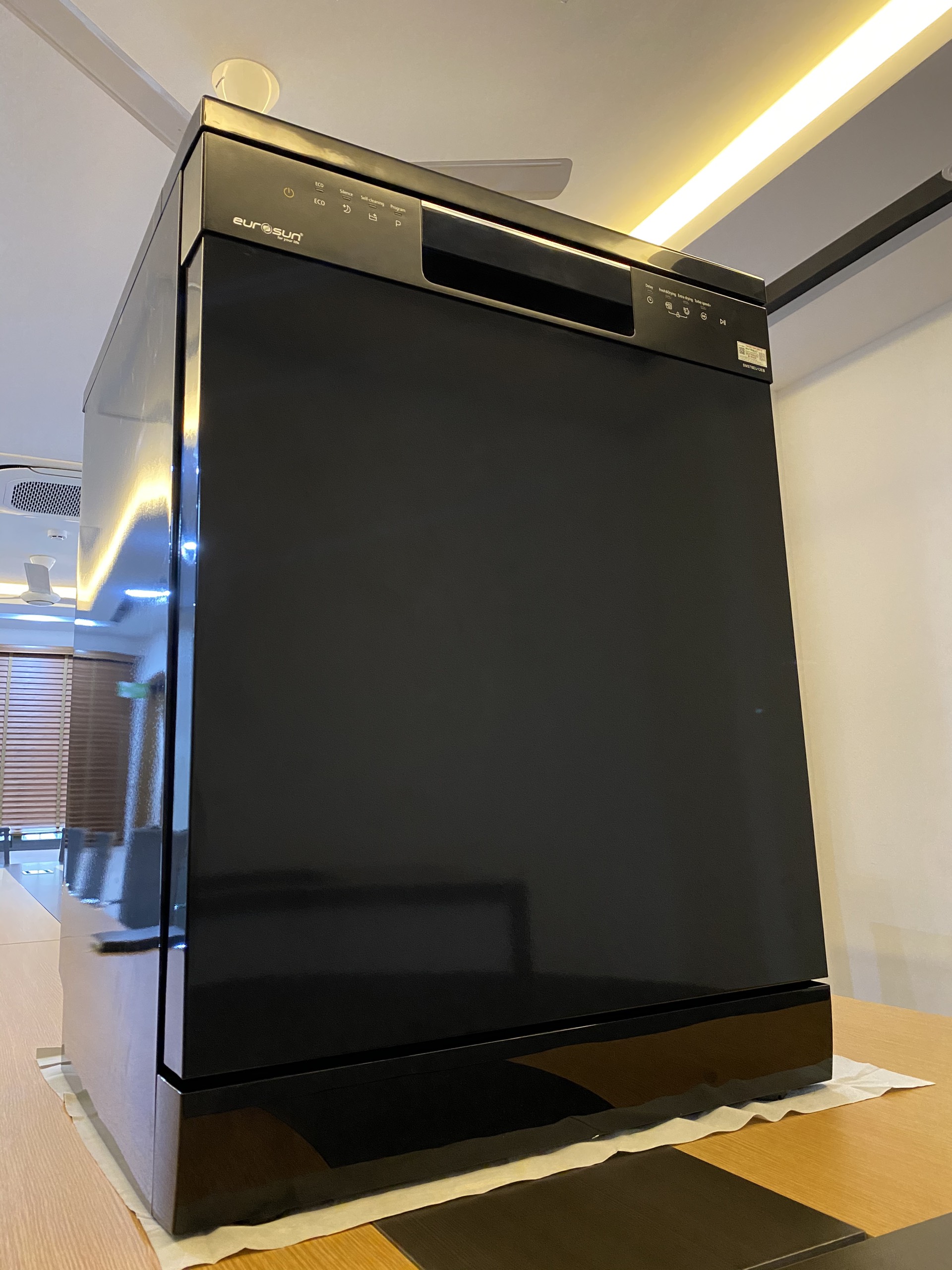 MÁY RỬA BÁT EUROSUN SMS78EU12EB (12 Bộ) - GIẢM THÊM TIỀN MẶT