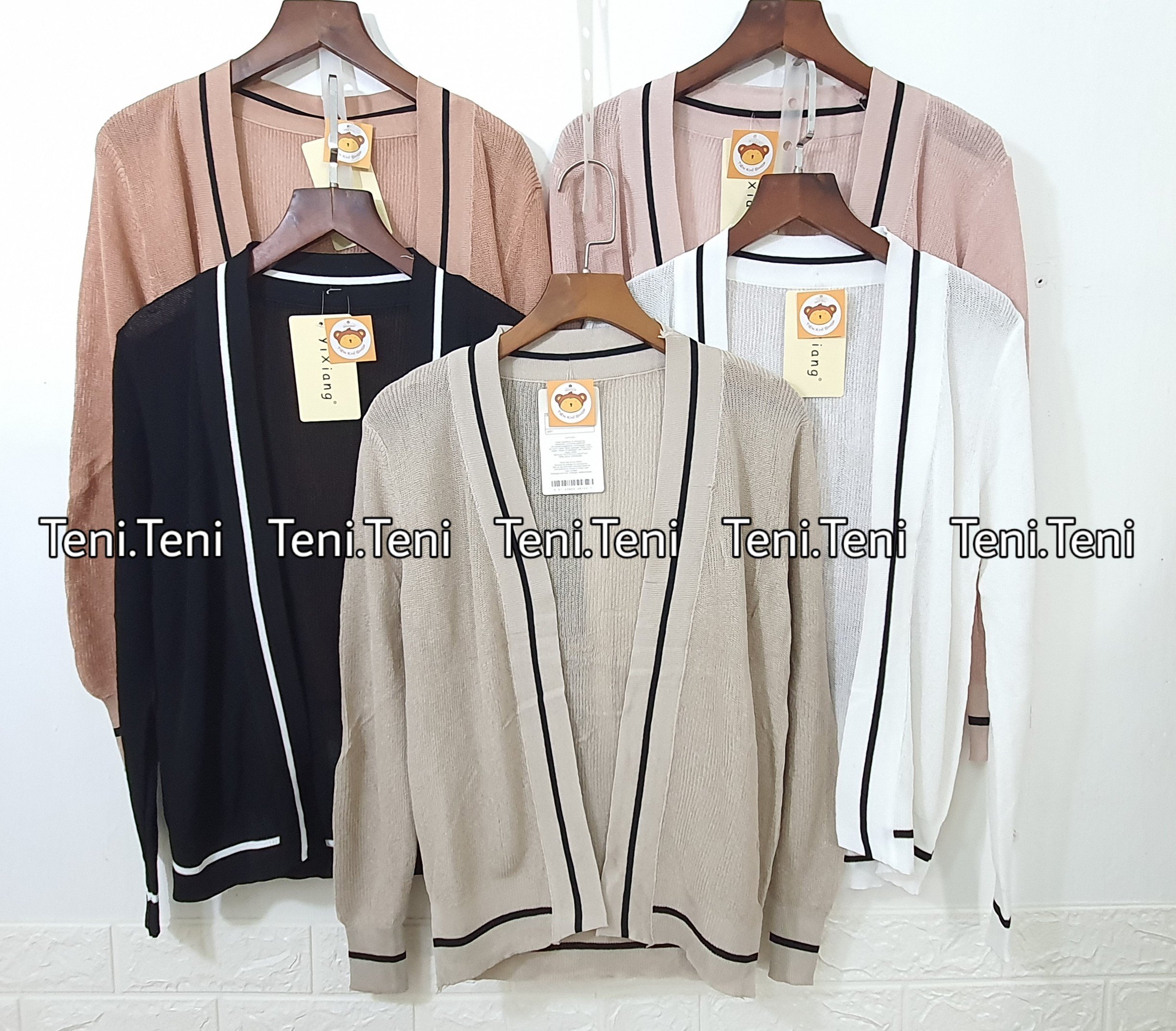 Áo khoác len cardigan dệt kim viền sọc đen