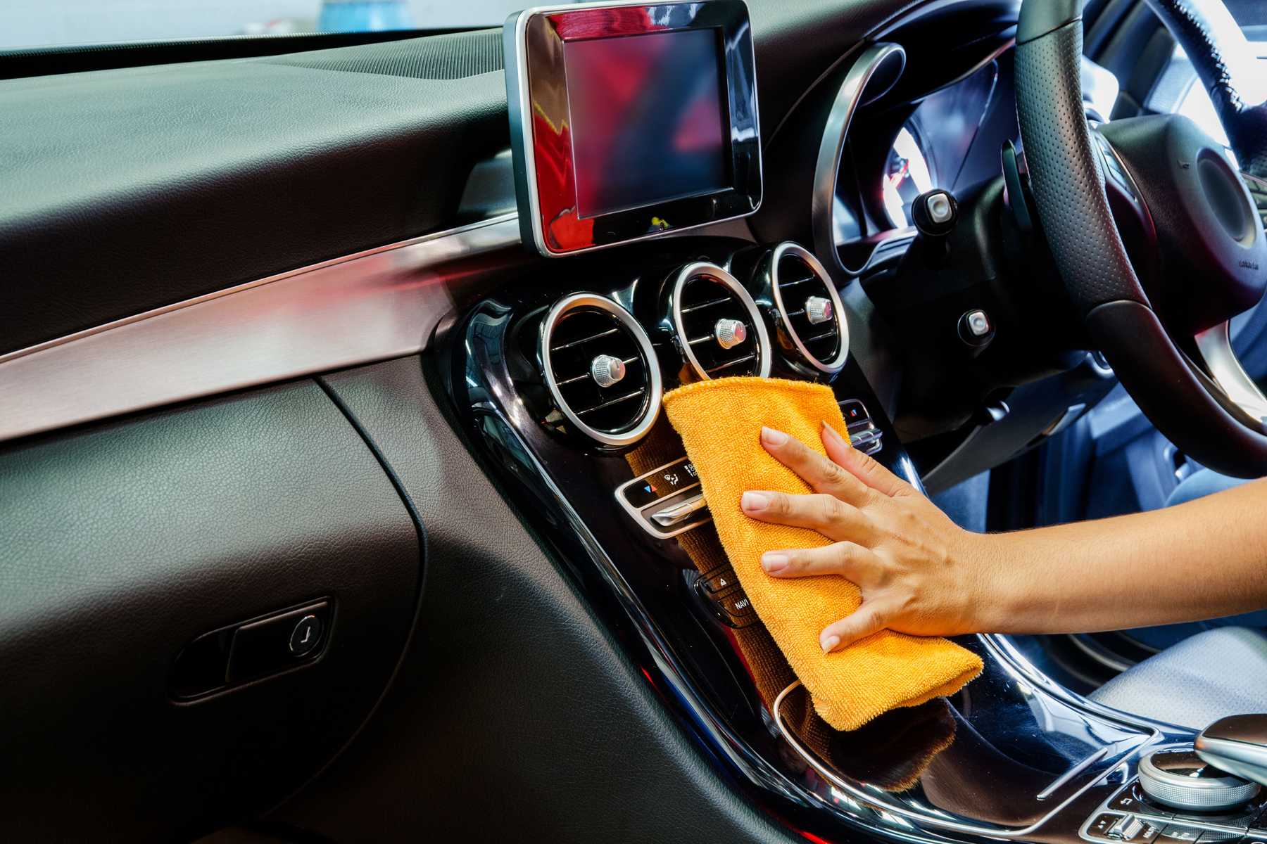 Dưỡng bóng nội thât ô tô Lowell Car Polish Furniture