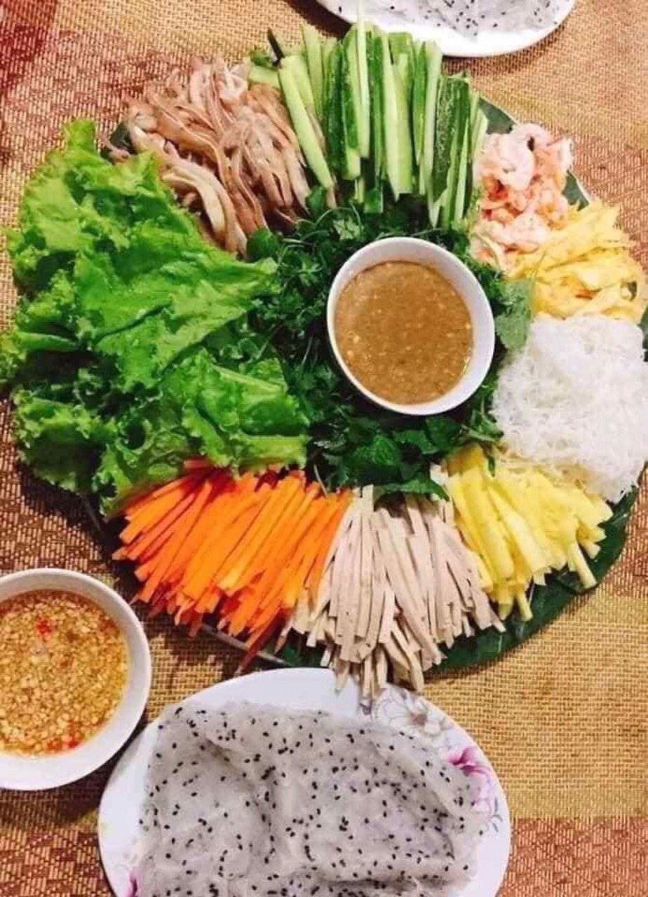 Bánh tráng mè đen phan rang