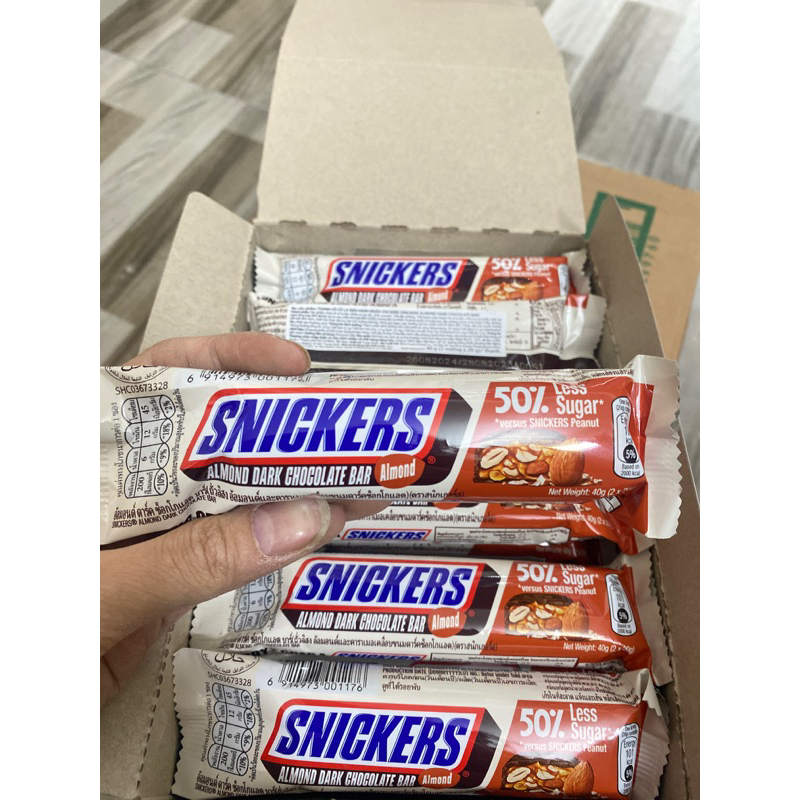 KẸO SOCOLA ĐEN HẠNH NHÂN SNICKERS ÍT ĐƯỜNG Lẻ 1 Thanh 40g SNICKERS ALMOND DARK CHOCOLATE BAR LESS SUGAR