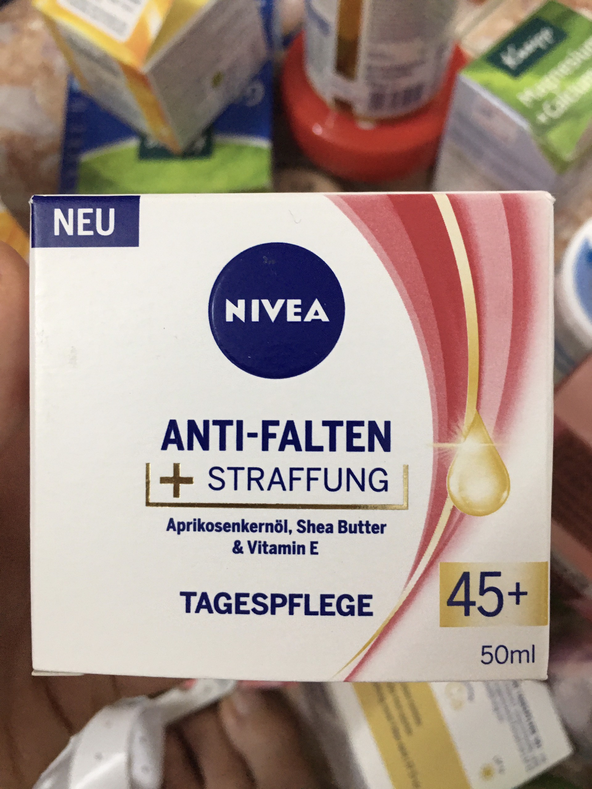 Kem dưỡng da ban ngày Nivea anti-falten straffung 45+
