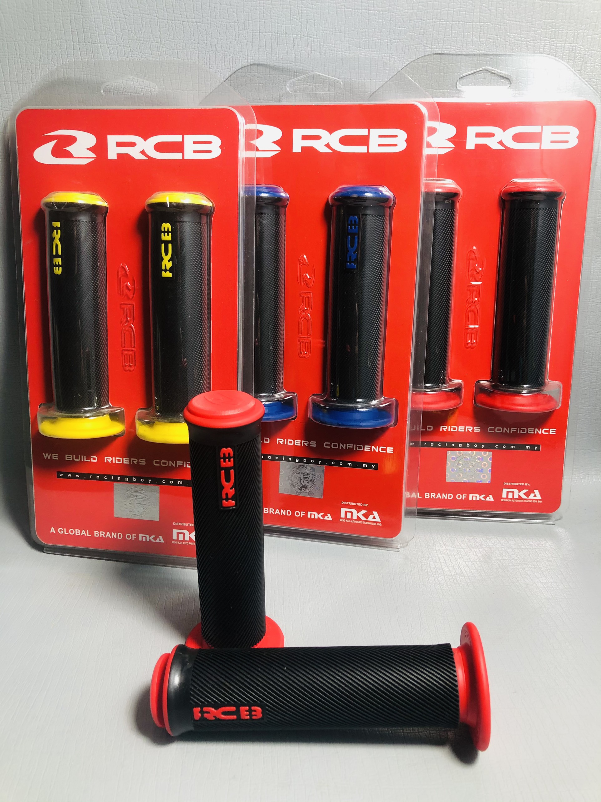 Bao tay RCB chính hãng Malaysia ( MÀU ĐỎ ) dùng được cho nhiều loại xe ( HG66 )