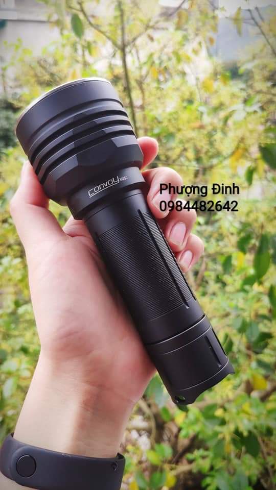 Convoy m26c 2300lume bản soi xa 700m