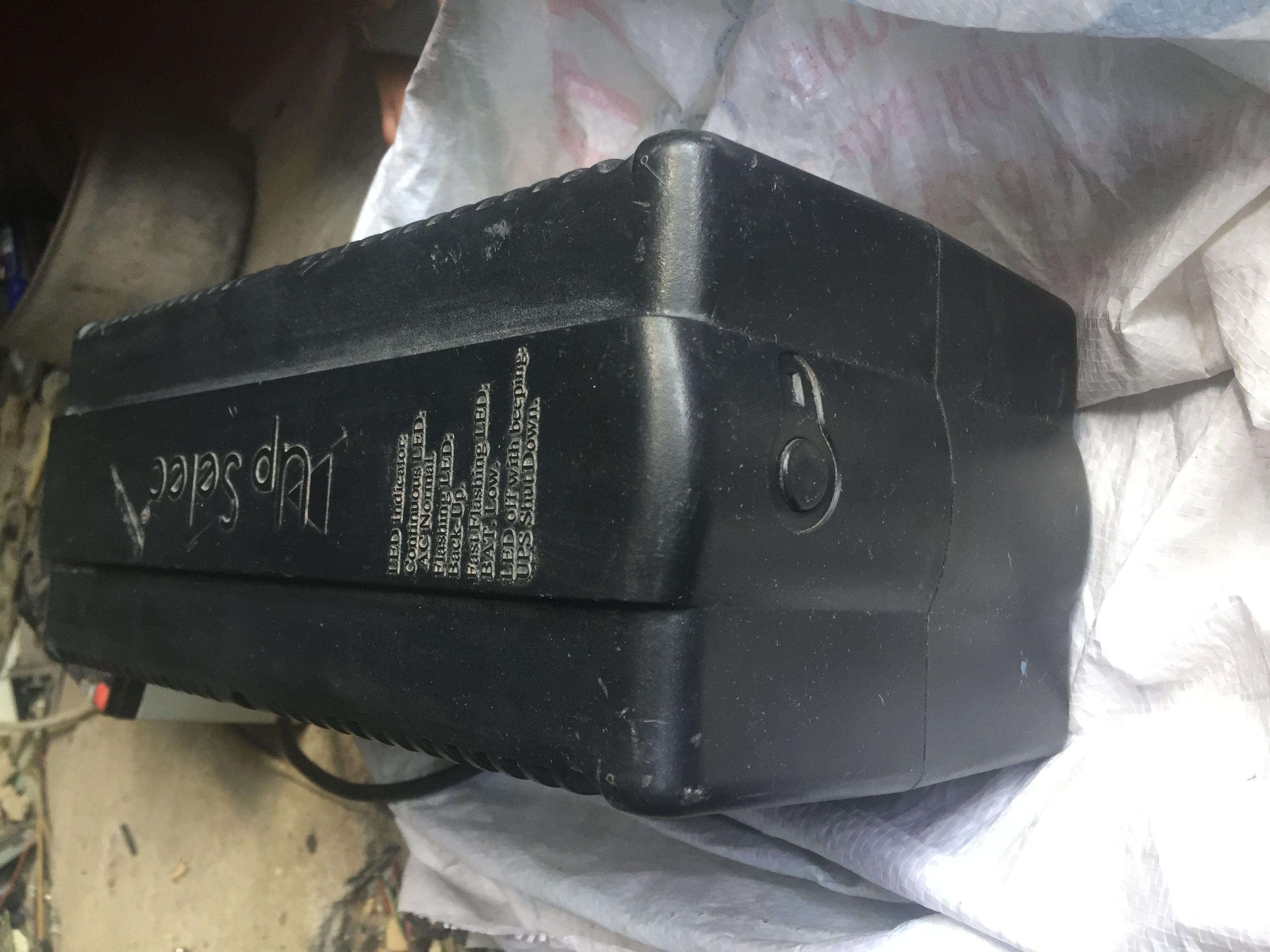 Bộ lưu điện ups up select un500 hệ 12v chạy liên tục đến cạn bình