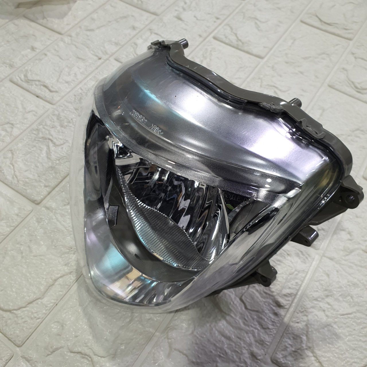 Đèn pha - chóa đèn xe LIBERTY , không kèm bóng đèn chóa đèn ABS liberty