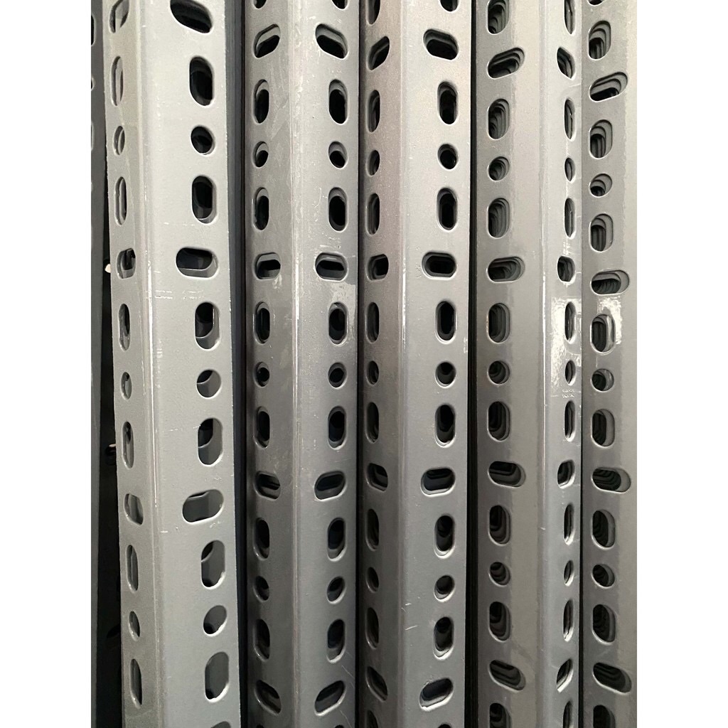 Thanh sắt V Lỗ 3x3cm dày - dài 40cm, 50cm, 60cm