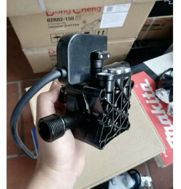 Bộ đầu bơm máy rửa xe mini 3 piston kèm sẵn rơ le