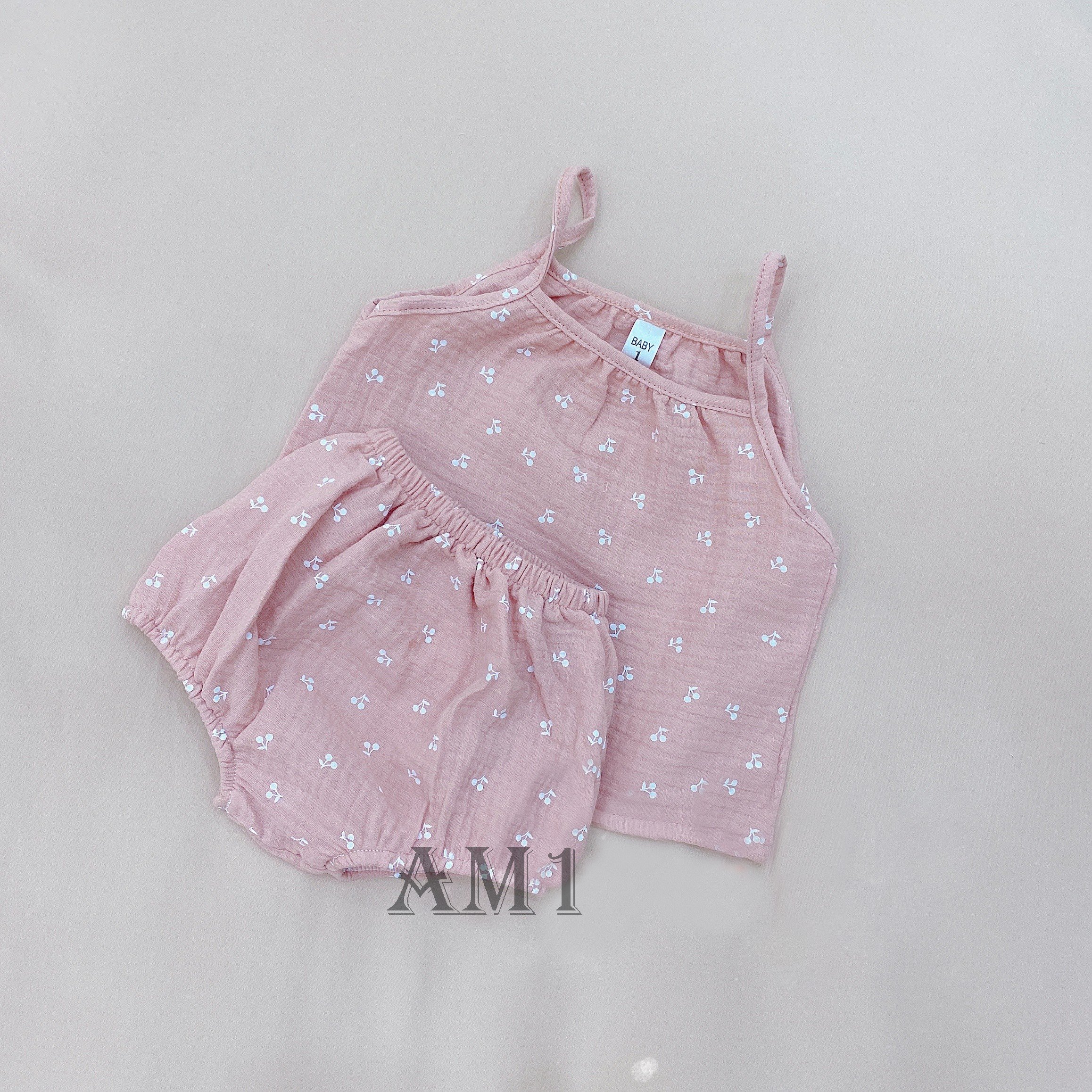 Đồ bộ quần áo cho bé gái hai dây kèm quần Muslin xô