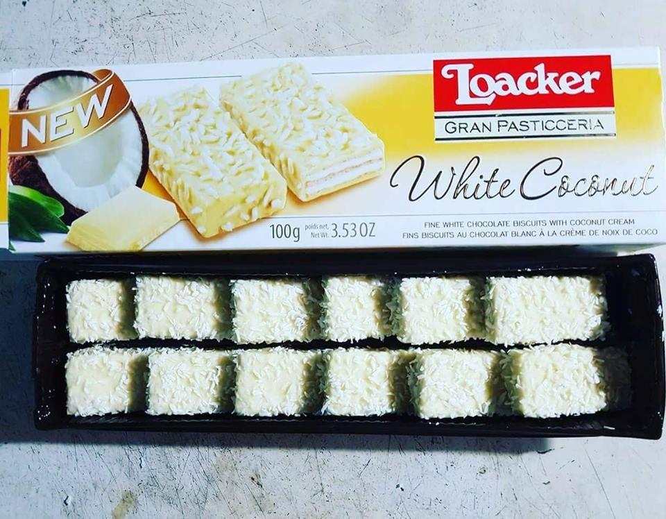 Bánh kem xốp Loacker phủ socola và dừa của Úc tươi sợi thơm ngon, vị không quá ngọt . Hạn Sử Dụng năm 2020