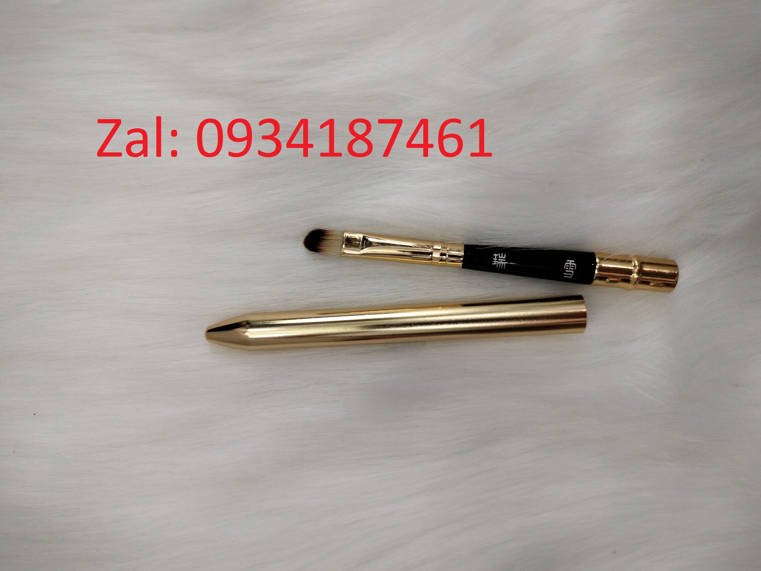 Cọ trang điểm tán phấn mắt sang chảnh