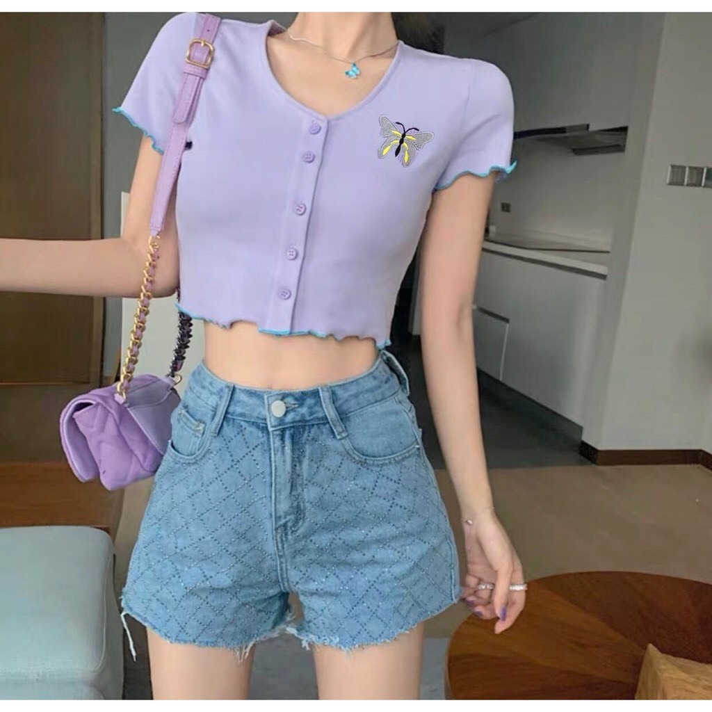 Áo croptop nút thêu bướm siêu xinh nauy517