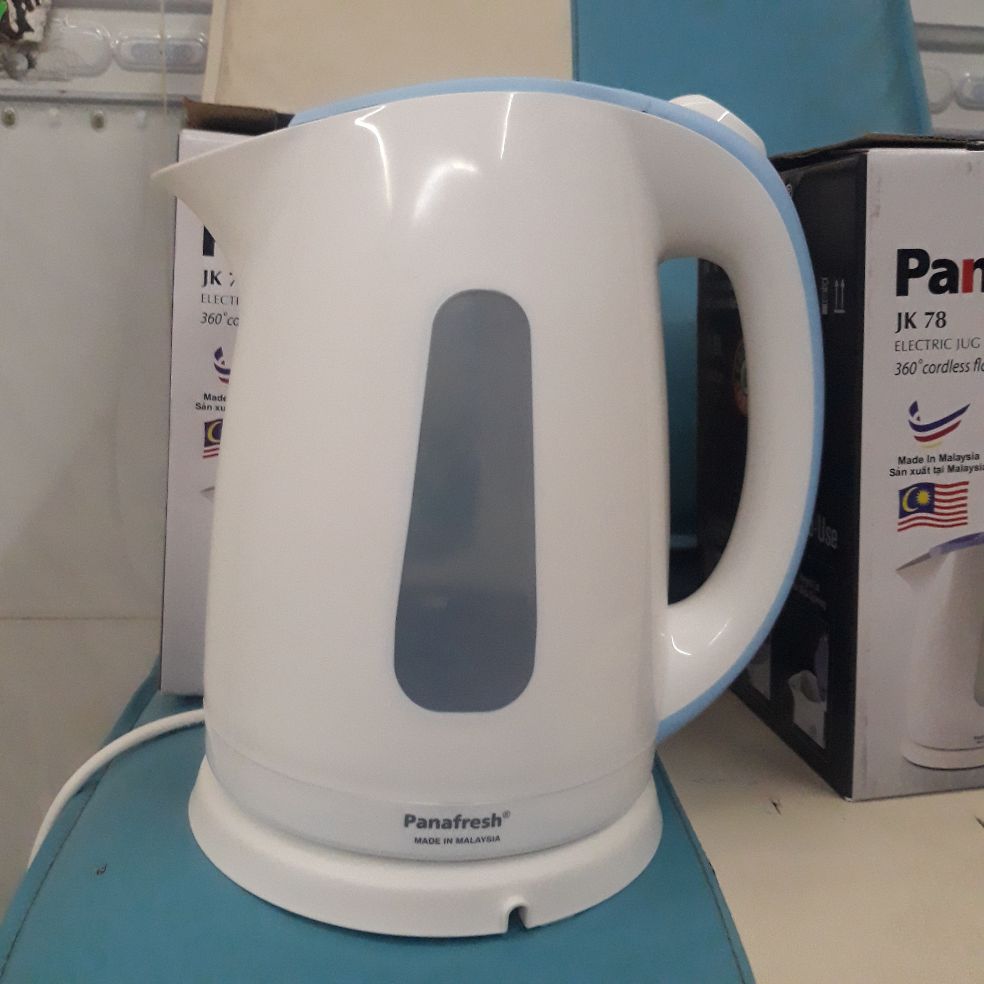 Ấm đun nước vỏ nhựa 1.8 lít ( nhập khẩu Malaysia)