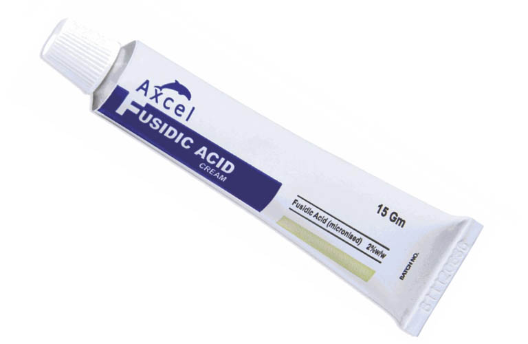 KEM BÔI NGOÀI DA AXCEL FUSIDIC ACID CREAM 15G.