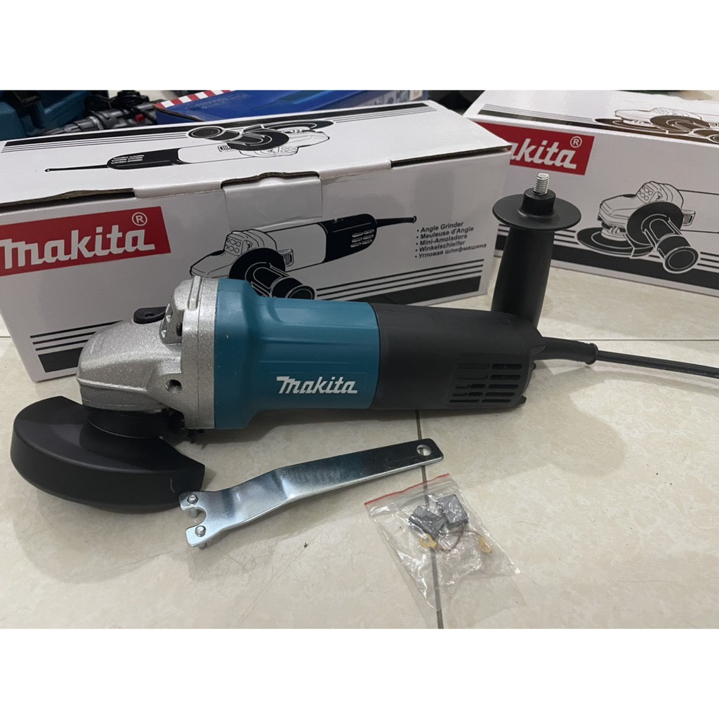 Máy mài, máy cắt cầm tay Makita 9556 công suất lớn 840W, dùng cho việc cắt góc , cắt thẳng, cắt gỗ, cắt sắt