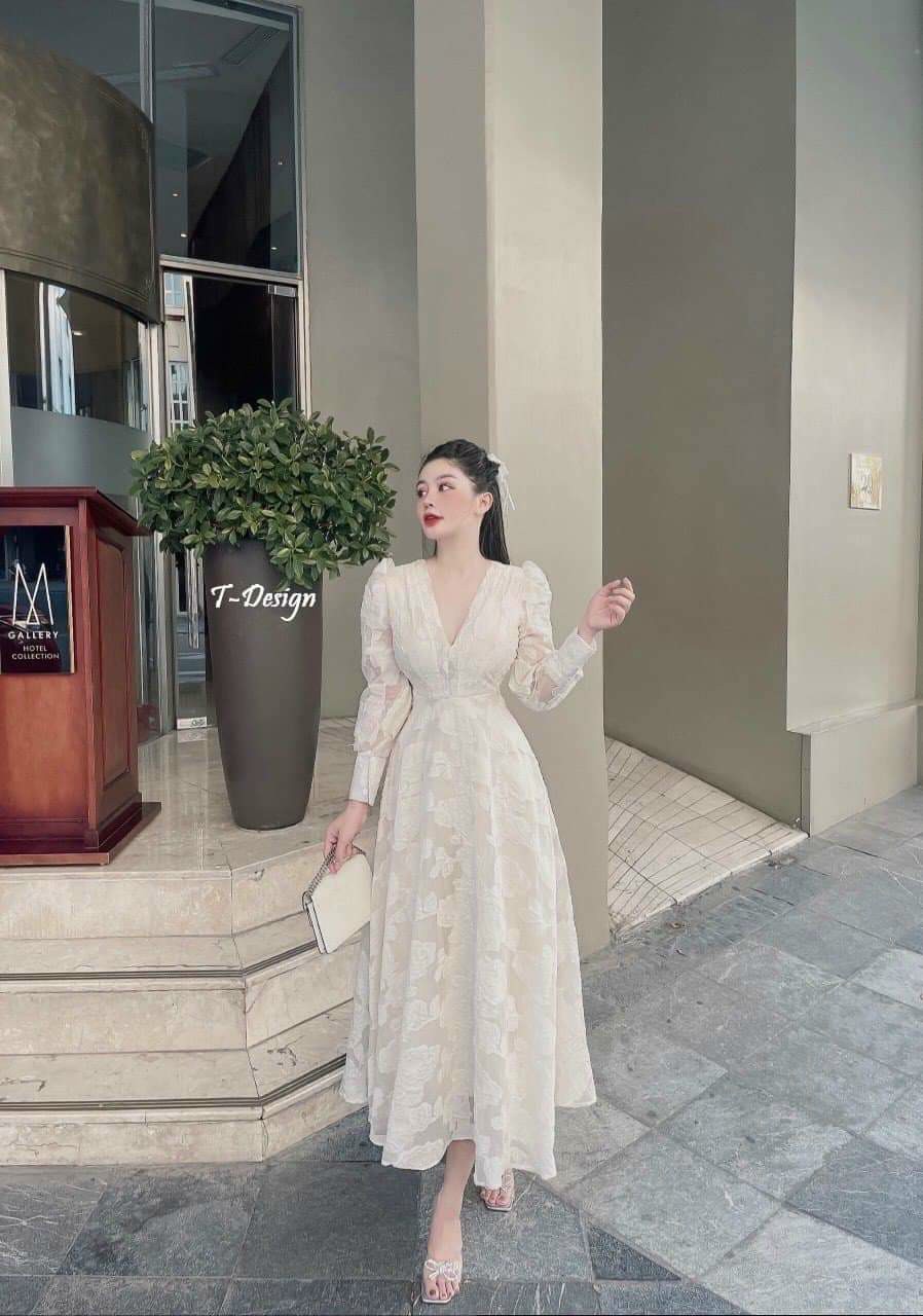 Đầm maxi ren trắng cổ V tay phồng Vin Dress