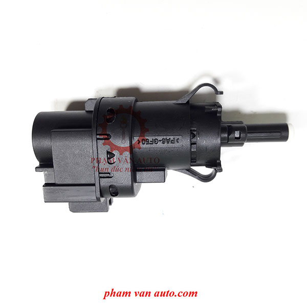 Công tắc chân phanh đèn dừng màu đen mã 3m5t13480ac ford transit chính hãng phạm văn auto