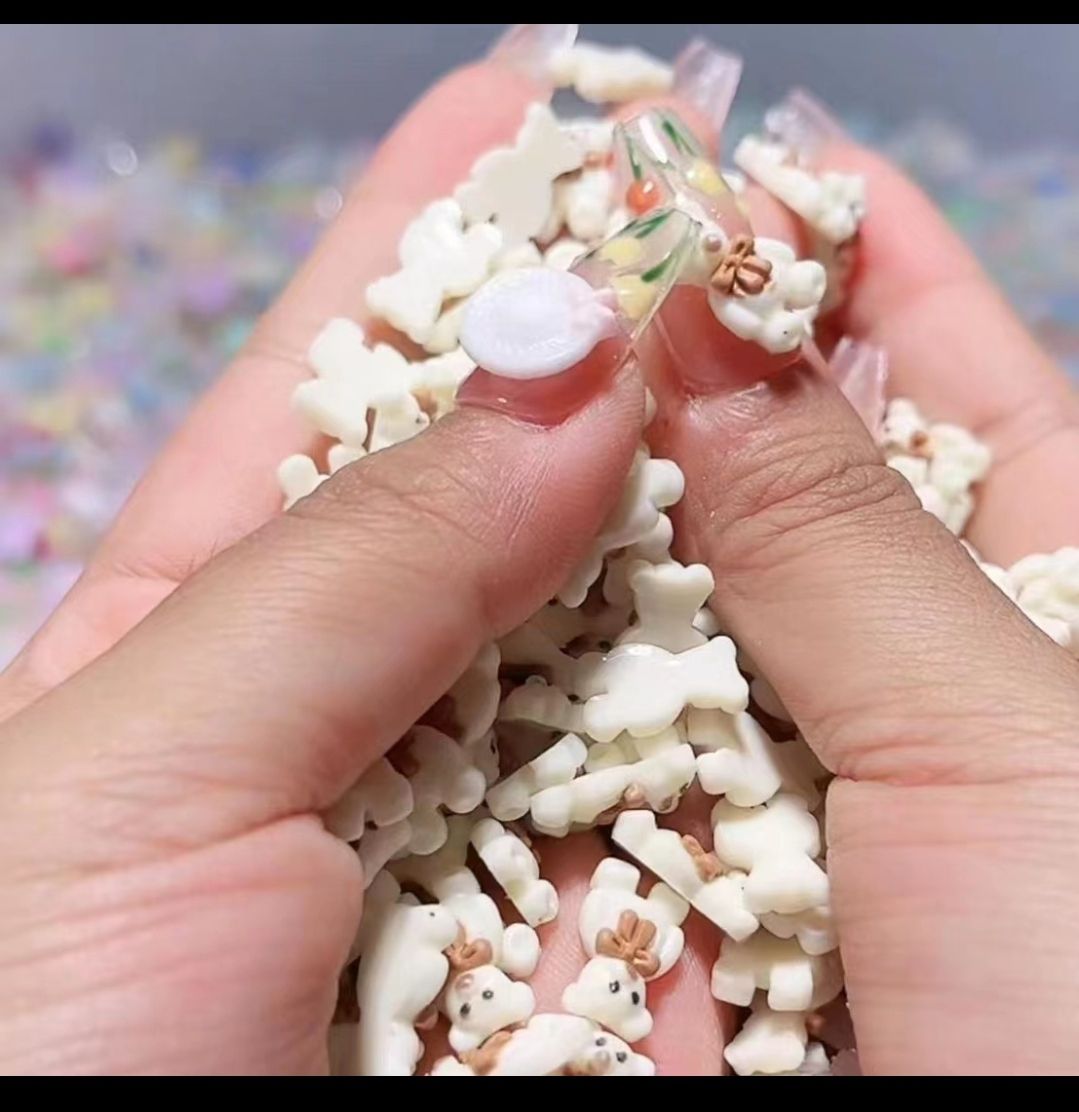 Charm gấu đính nail 1 túi 20 con