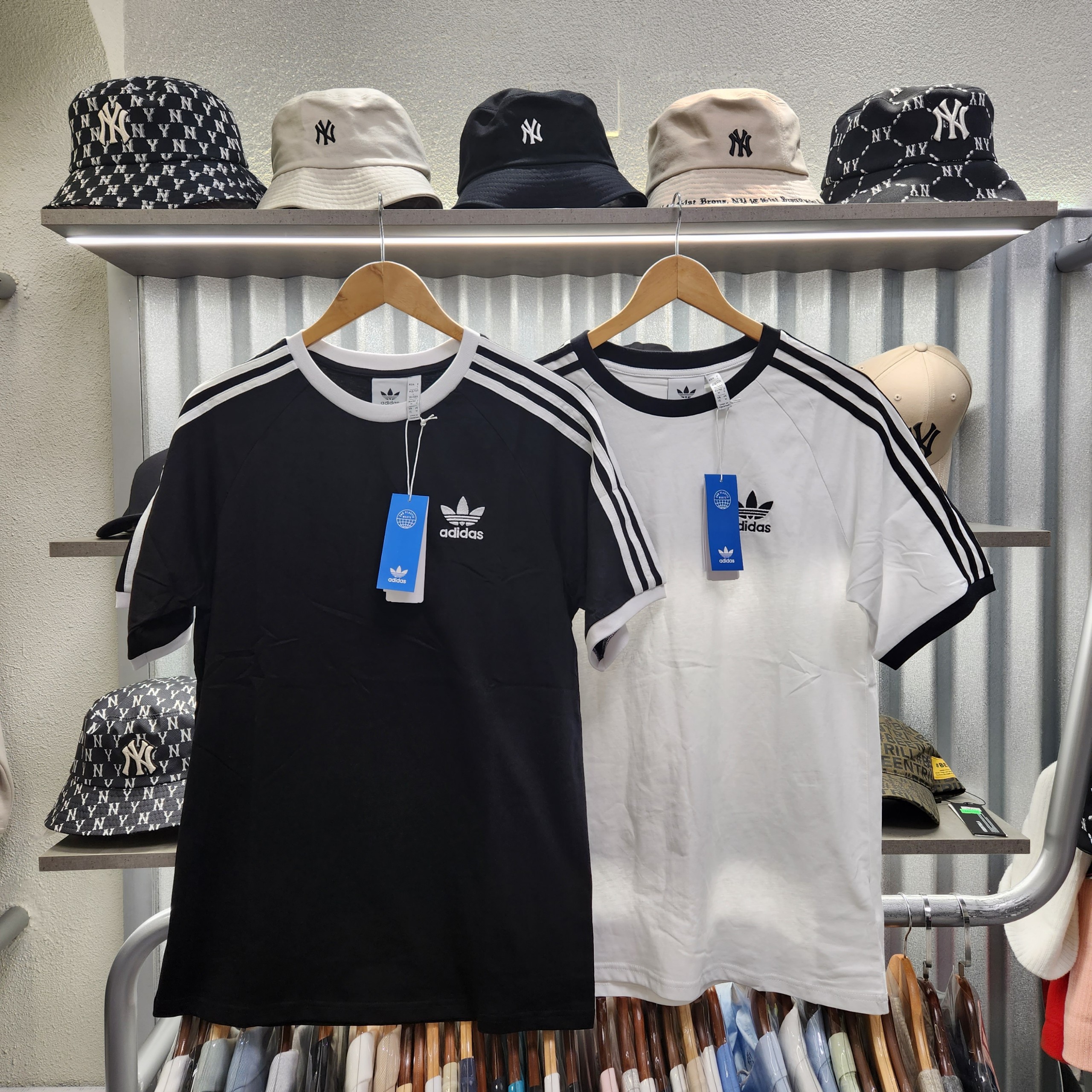 Áo thun Adid.as Adicolor Classics 3 - Stripes Tee - Áo 3 sọc Adidas