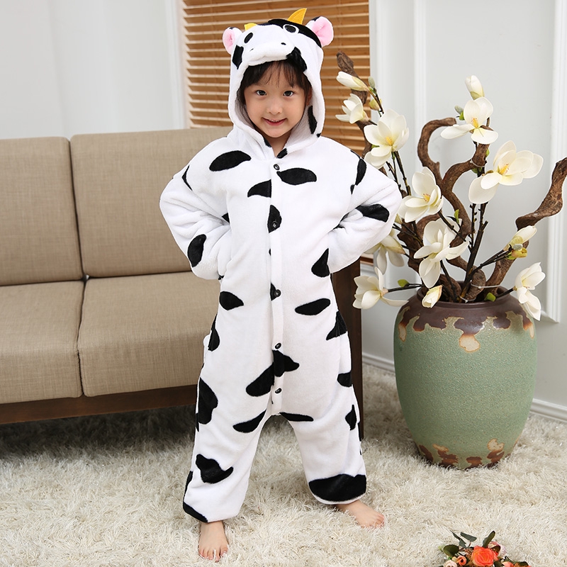 Bộ đồ ngủ liền thân hình bò sữa dễ thương cho bé