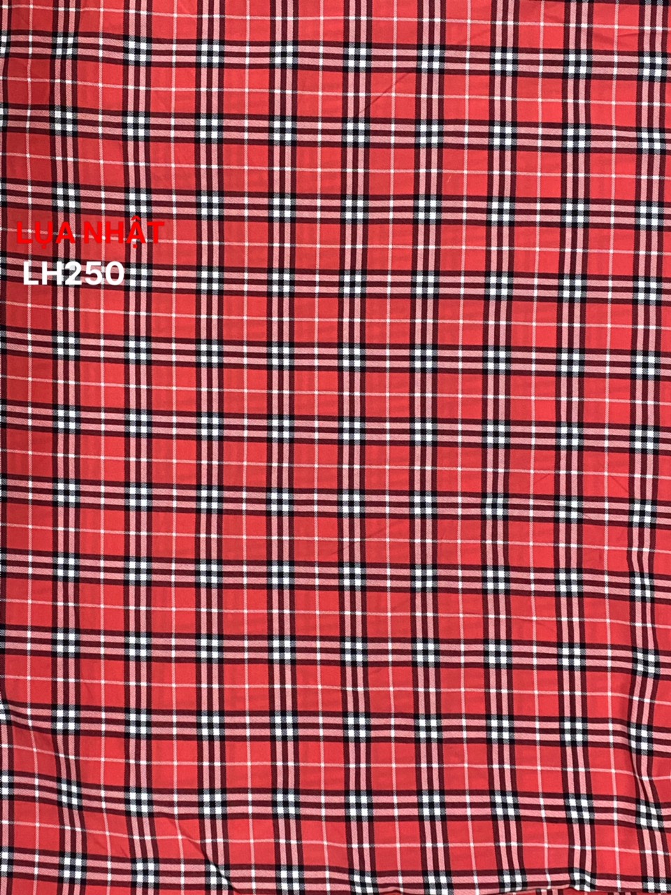 Vải lụa lập thể - dòng vải thông dụng - 1 mét x 1m5