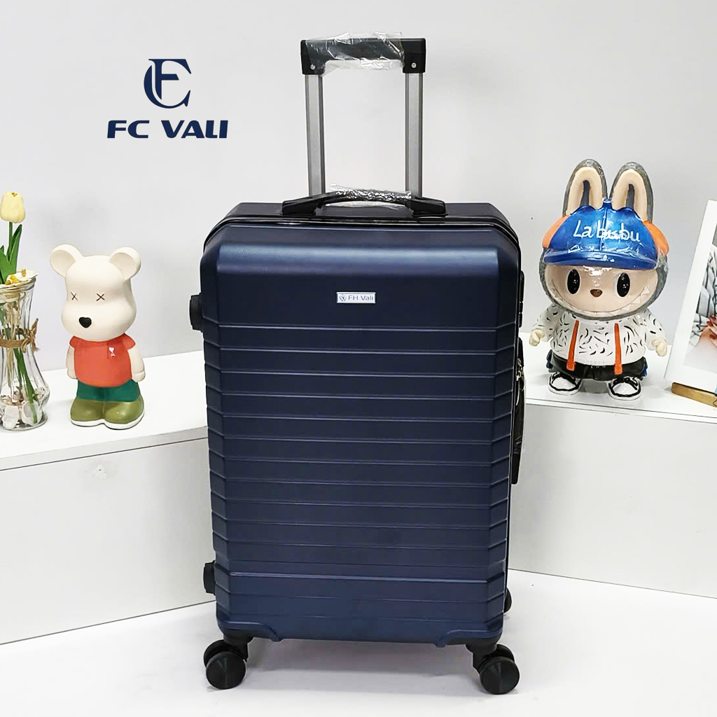 Vali du lịch. Vali du lịch mới.Vali du lịch dung tích lớn. Dùng đi công tác, đi chơi, đi học đề