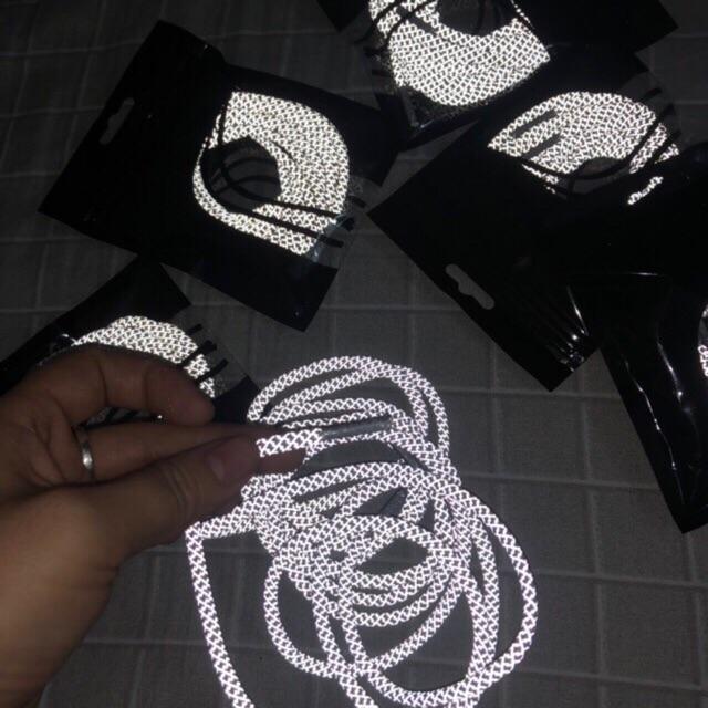 Đôi dây giày phản quang siêu đẹp