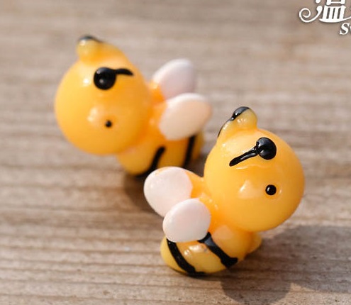 Tiểu cảnh mô hình con ong vàng bằng đá resin