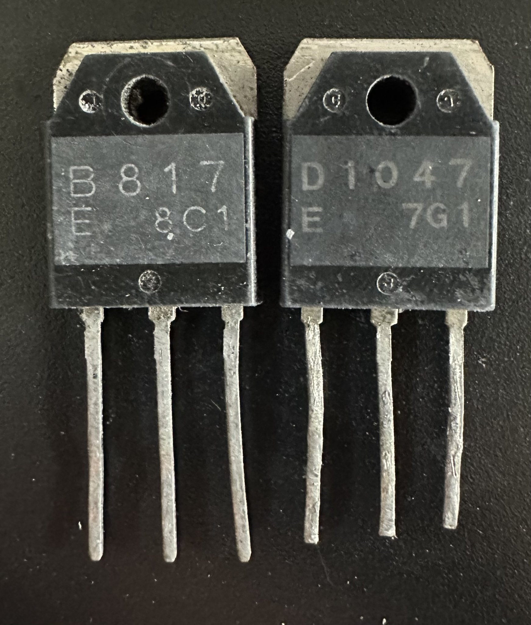 Cặp sò công suất b817 &d1047 hàng tháo máy