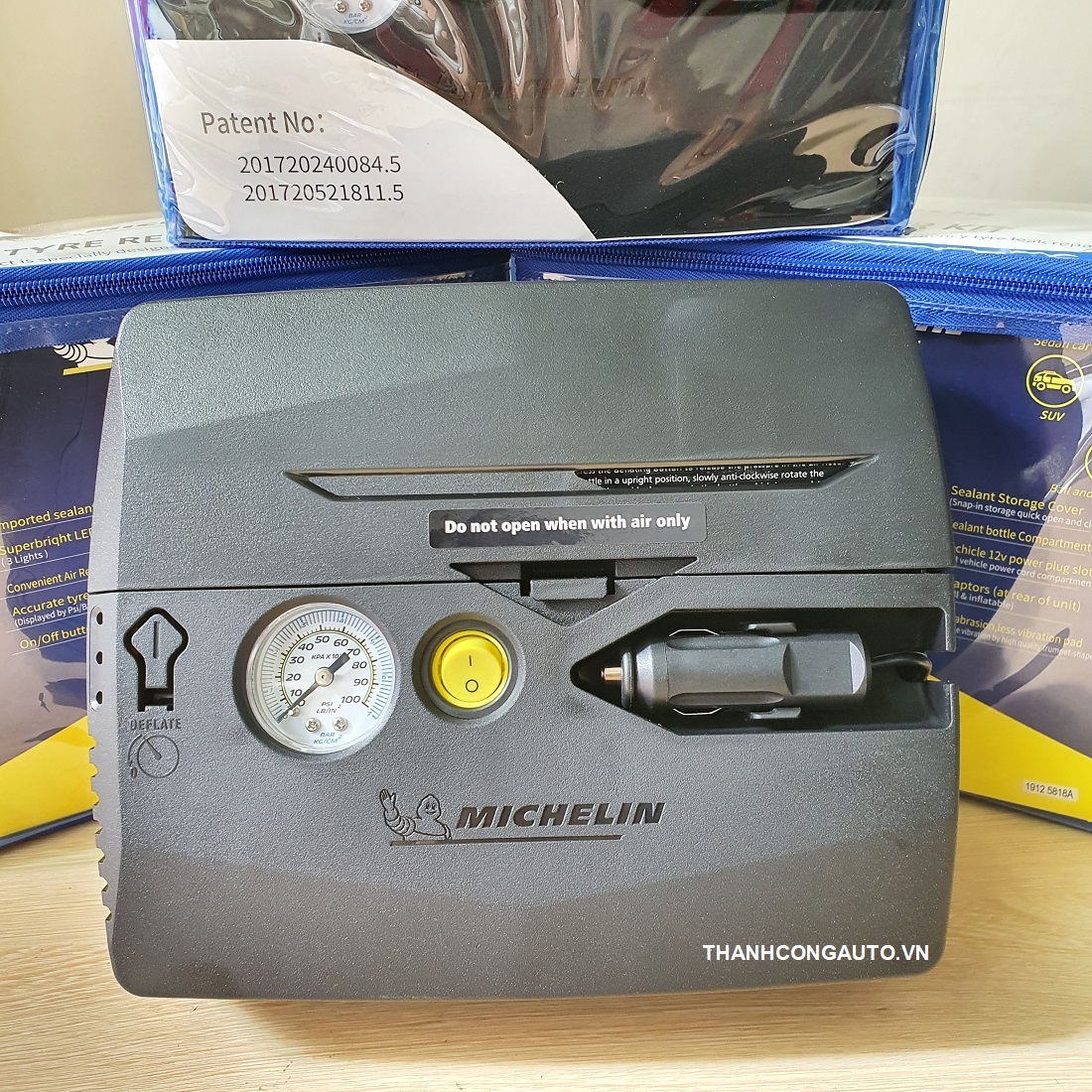 Máy bơm lốp kèm keo vá lốp – BƠM MICHELIN 5818