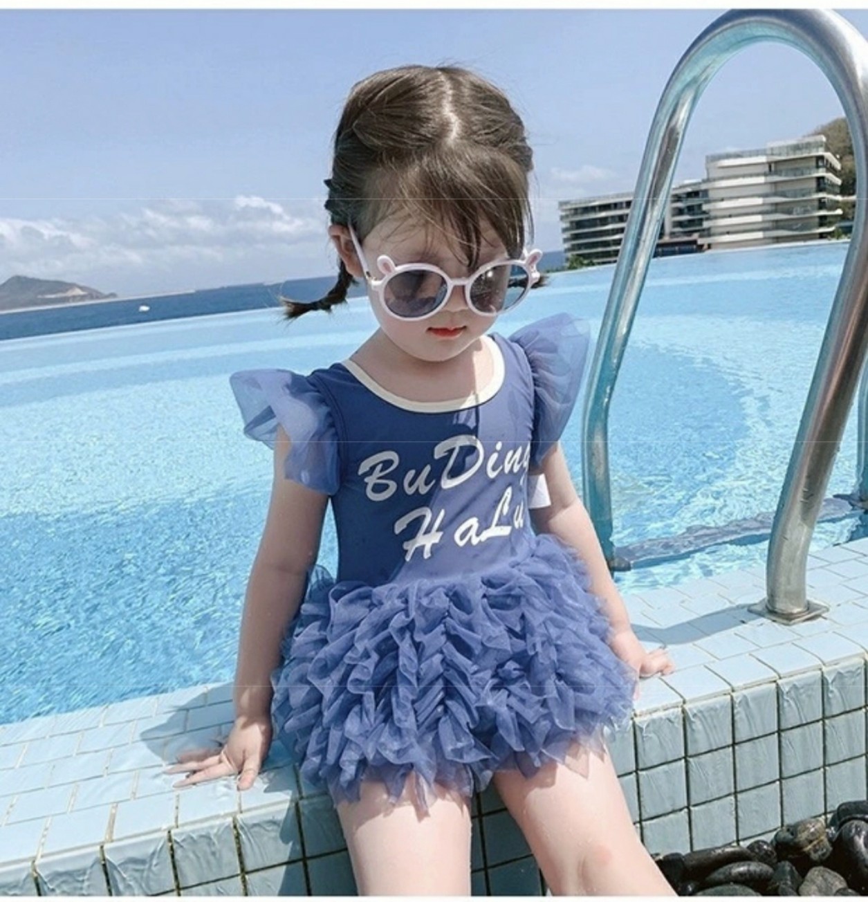 Đồ bơi liền thân bikini công chúa bikini thiên nga đi biển cực xinh cho bé gái hàng Quảng Châu cao cấp