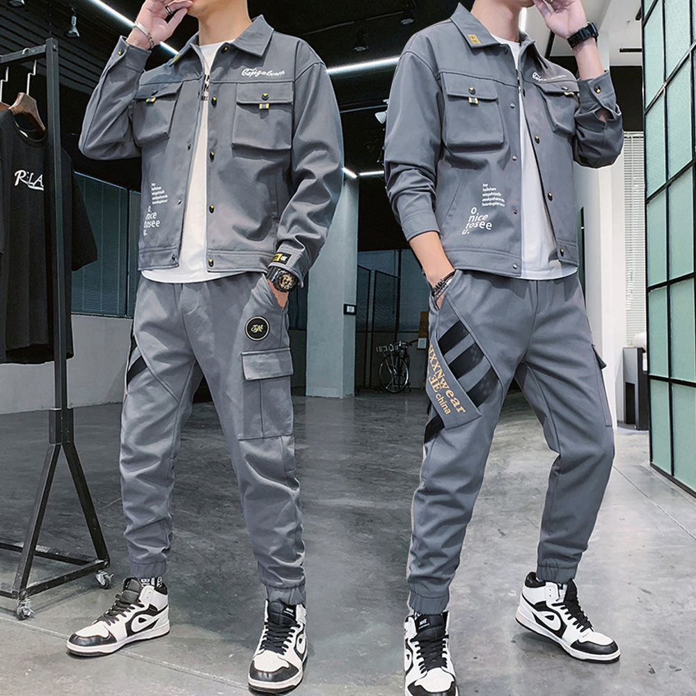 Bộ Quần Áo Thu Đông Nam Áo Khoác Nhẹ Cài Cúc Phối Túi Hộp Kết Hợp Quần Jogger Bo Gấu Phối Chữ Thời Trang 4HER SET NAM 90000124