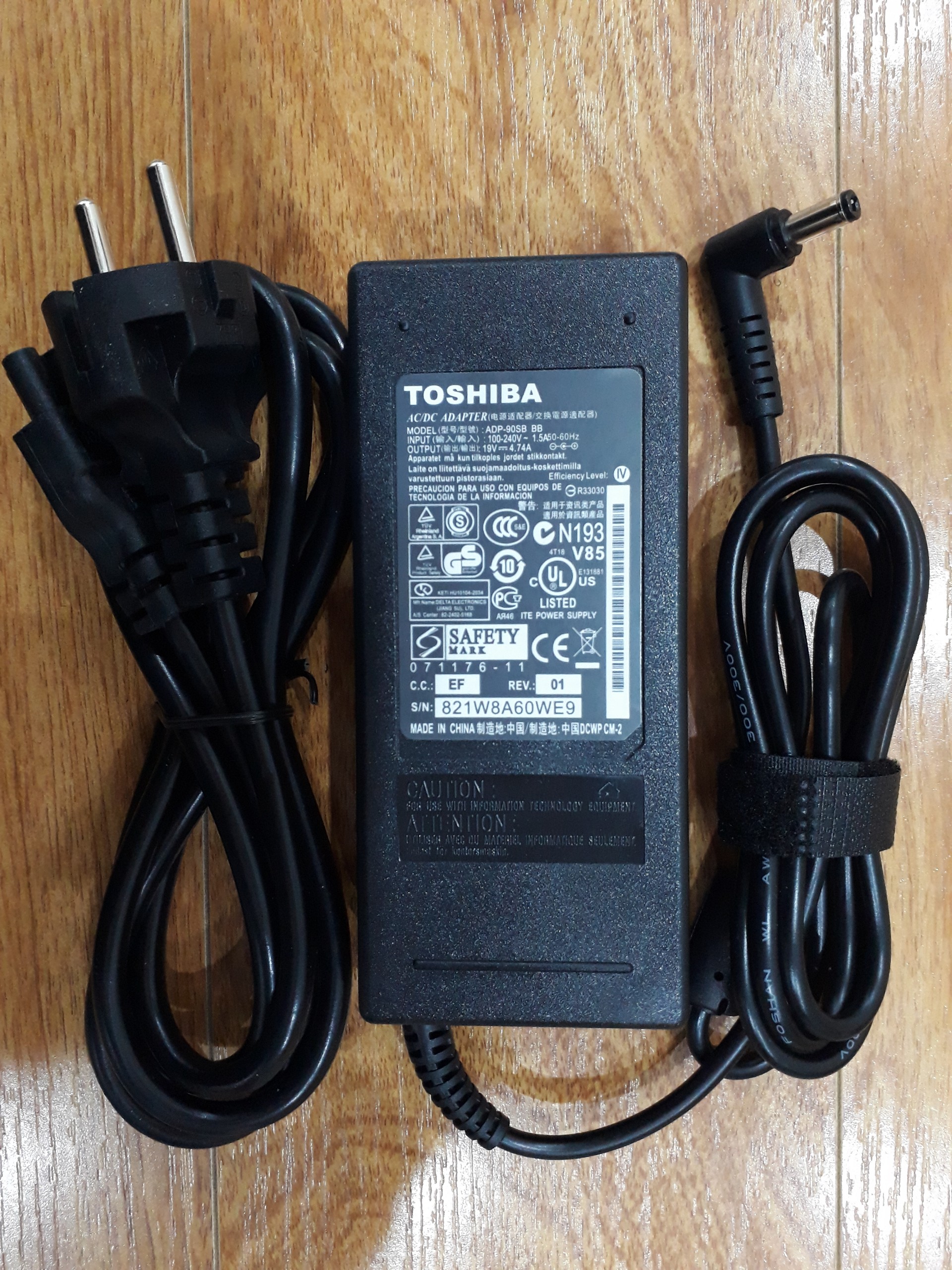 Sạc Laptop Toshiba 19v-4.74a