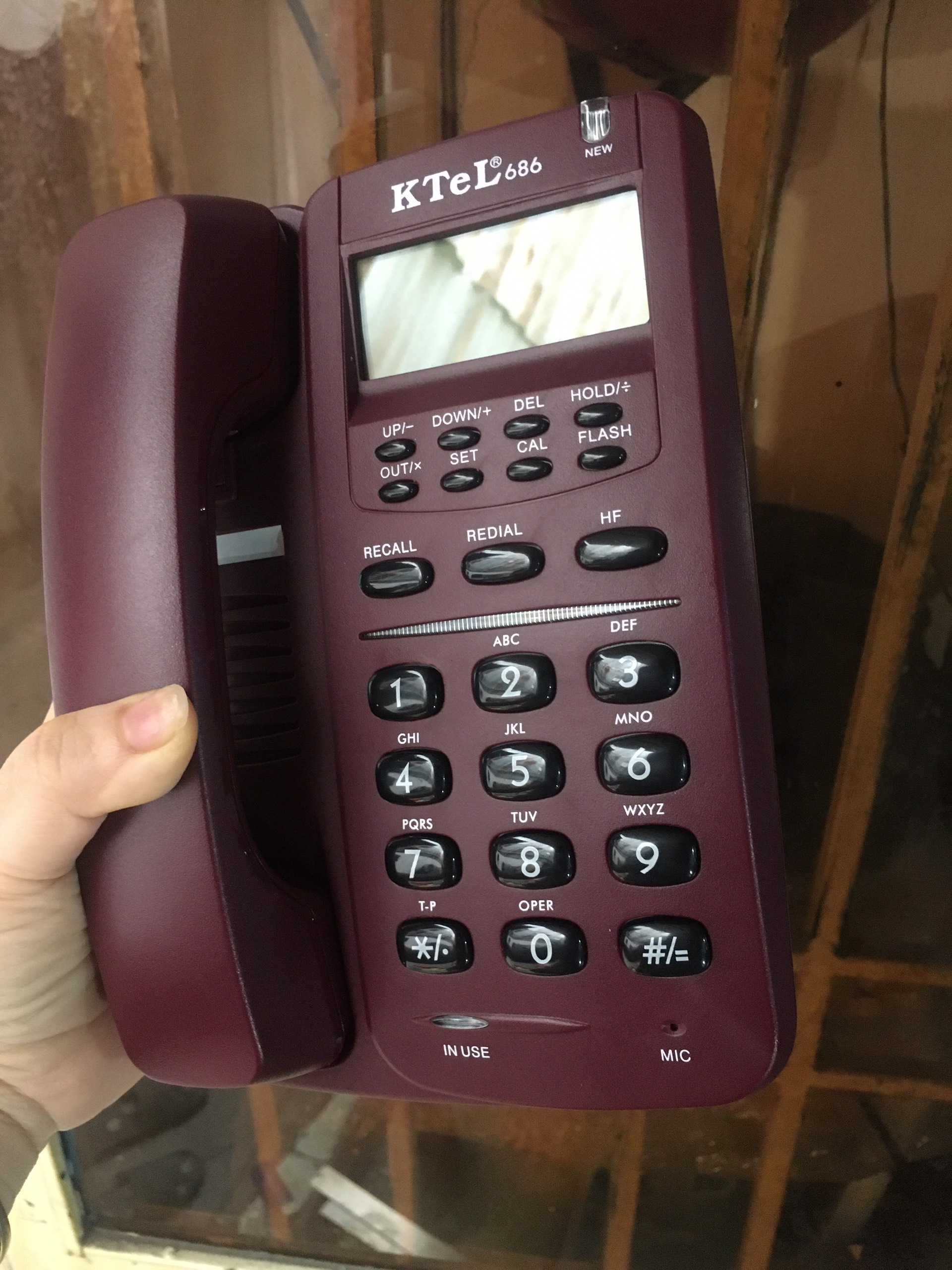 Điện thoại bàn Ktel 686 hiện số gọi đến