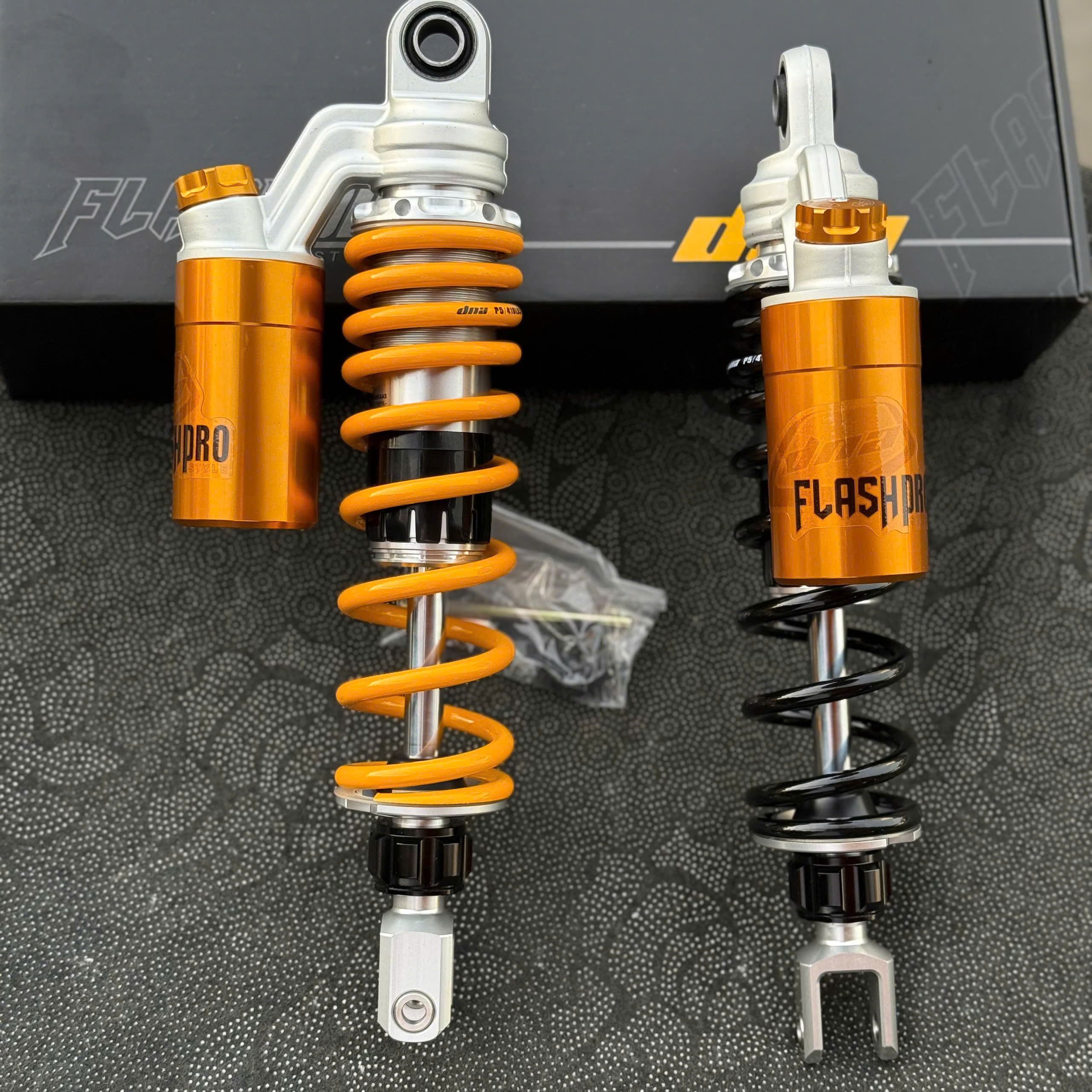 Phuộc DNA 811 Vario , Click , Vision 3 tăng chỉnh chính hãng dông nam á