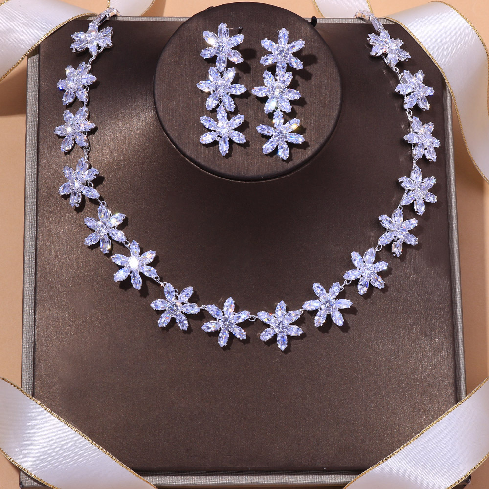 Gypsophila Sang Trọng Thời Trang Hoa Hình Vòng Cổ Hoa Tai Bộ Trang Sức Cô Dâu Bộ Trang Sức Zircon Đám Cưới Jewelry Set