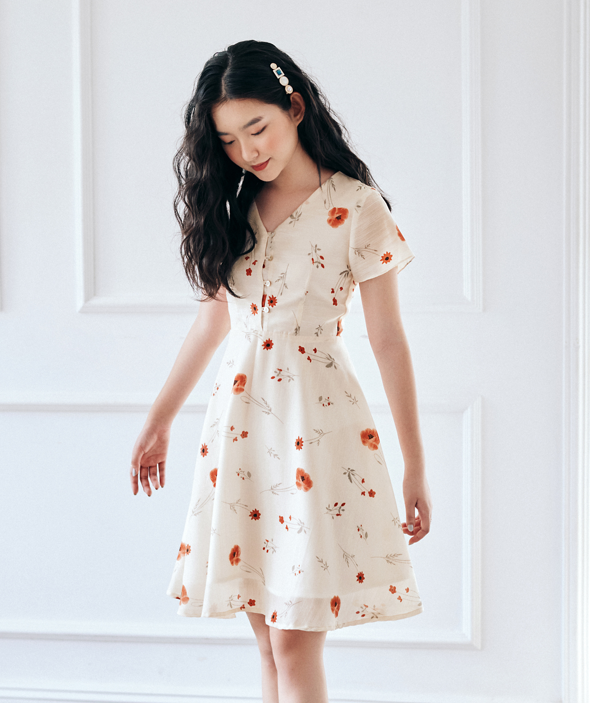 BLEUBIRD Đầm tơ nhũ in hoa Kyo Dress