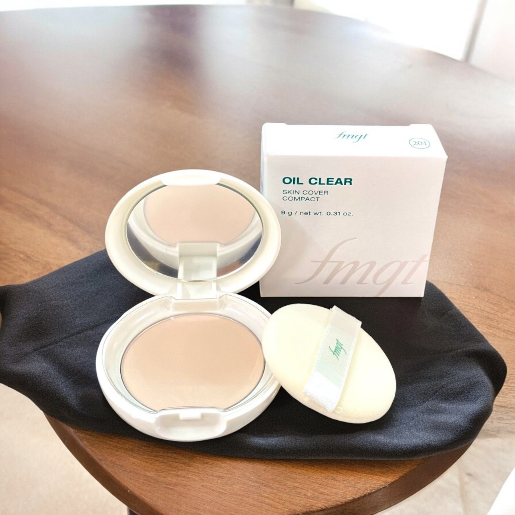Phấn phủ dạng nén Oil Clear Smooth & Bright Pact