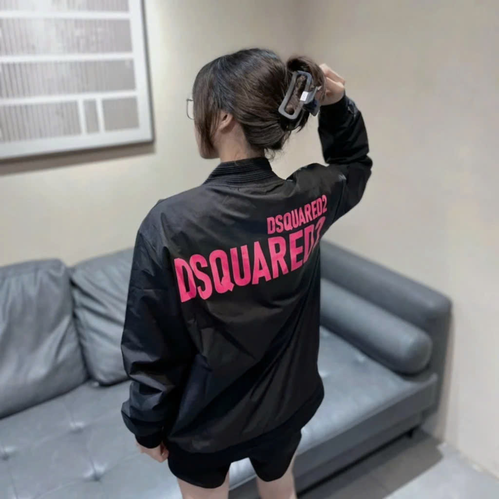 Áo Khoác Gió DSQ 375 Họa Tiết In Hình Sau Lưng Chất Liệu GIó Màu Đen Thời Trang Nam Phù Hợp Cho Nam