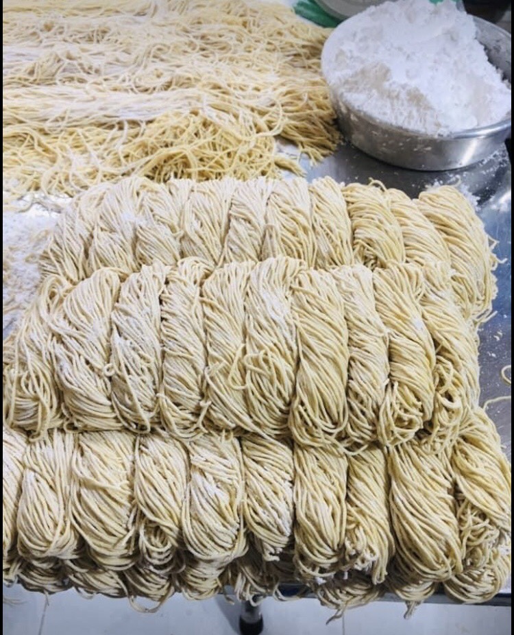 Mì trứng gia truyền kéo sợi bằng tay, sợi dai 500gr