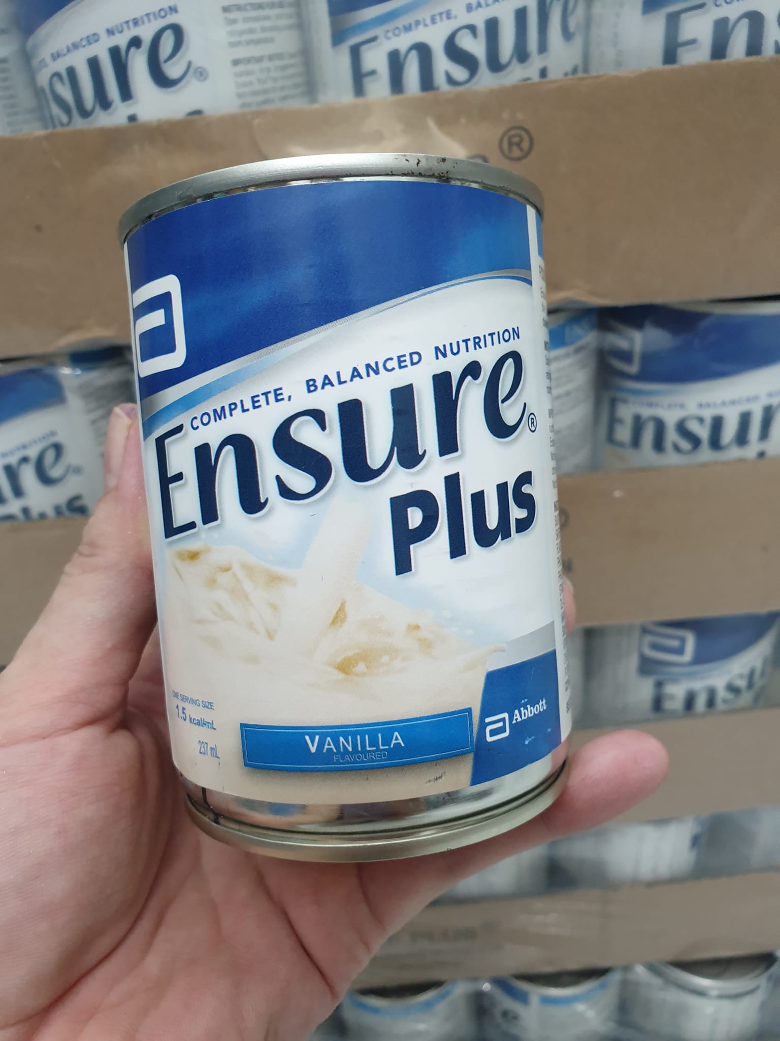 SALE! Sữa nước Ensure Plus Úc lon thiếc có nắp giật - thùng 24 lon 237ml date 19/8/2024