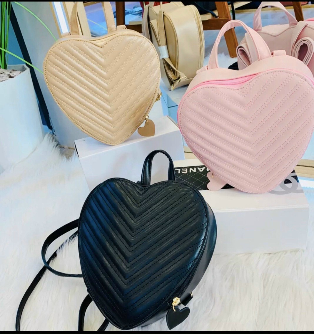 [ CÓ SẴN ] BALO TRÁI TIM THUỶ TIÊN HOT HIT - Balo Trái Tim mẫu mới hot