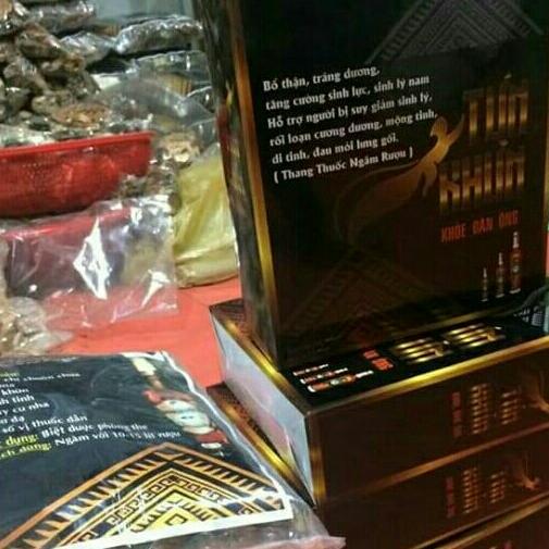 Tứn khửn đủ vị