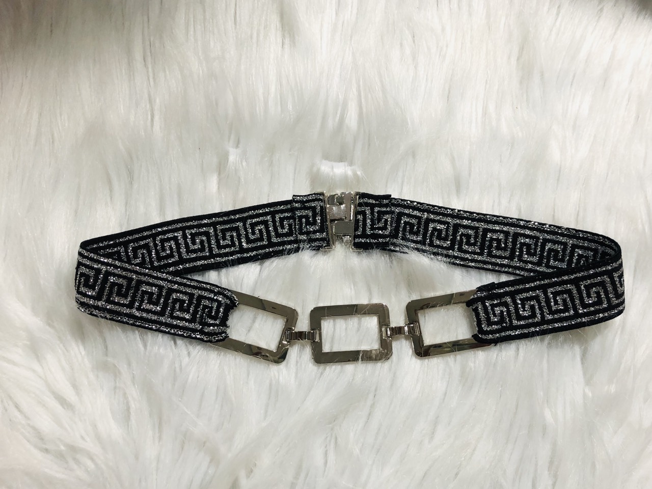 Thắt lưng thun nhũ. Bản 2cm. Cài sau