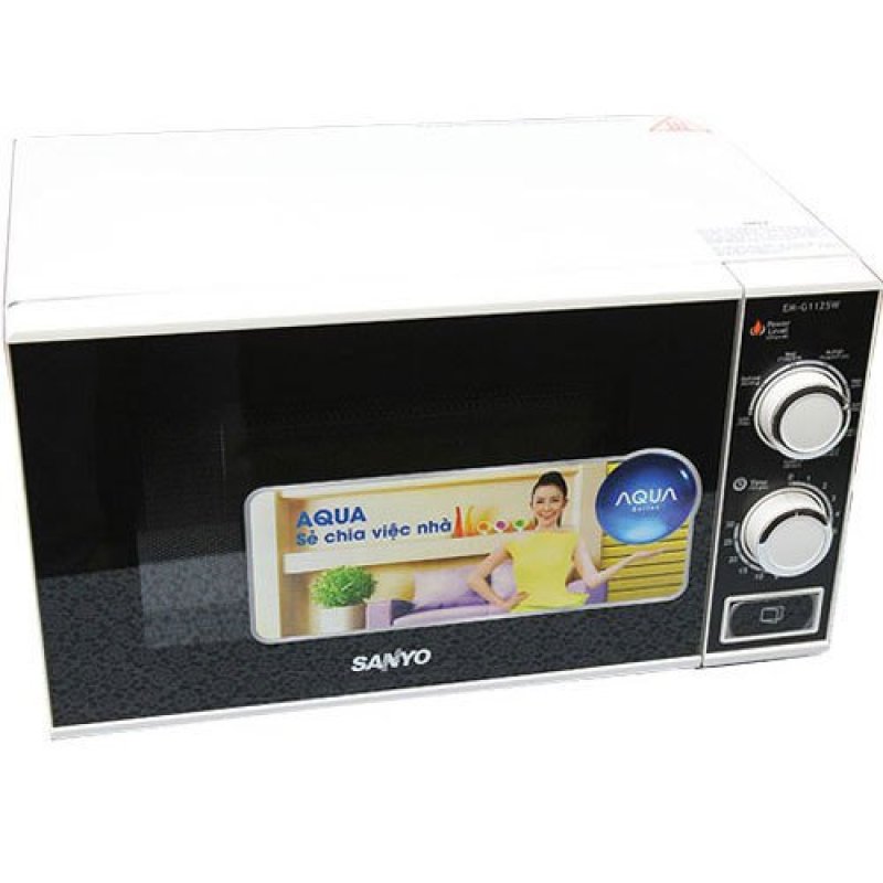 Lò vi sóng Aqua Sanyo AG1125W 17L