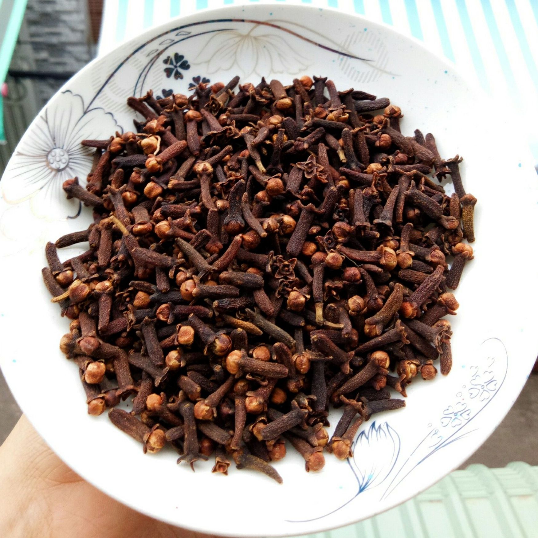 Nụ đinh hương khô thơm nấu phở, nấu ăn, ngâm rượu, xông phòng đuổi muỗi