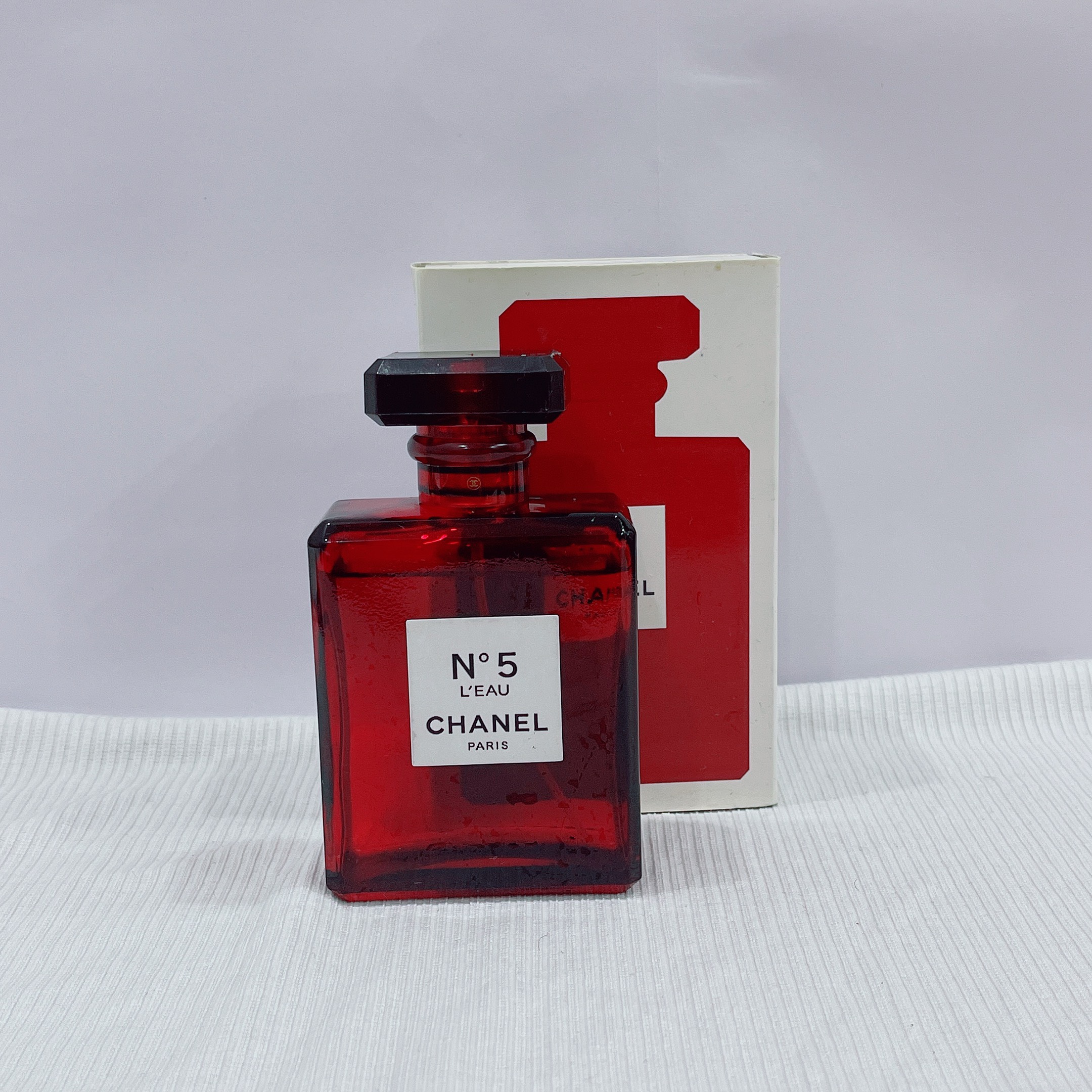 Nước hoa nữ paris đỏ