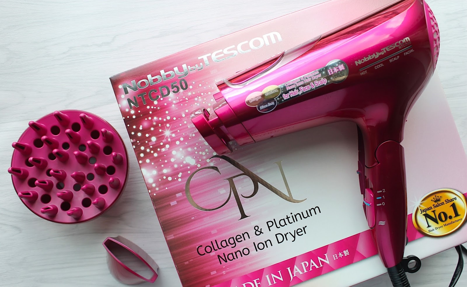Máy sấy tóc bổ sung Collagen Platinum và Nano ion âm TESCOM NTCD50 (Sản xuất tại Nhật Bản, hàng nhập khẩu)